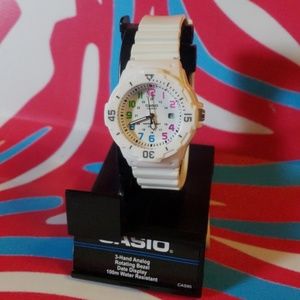 Women's Casio Watch 3363 LRW200H Analog White Resi